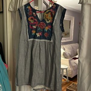 Super cute, embroidered  shirt